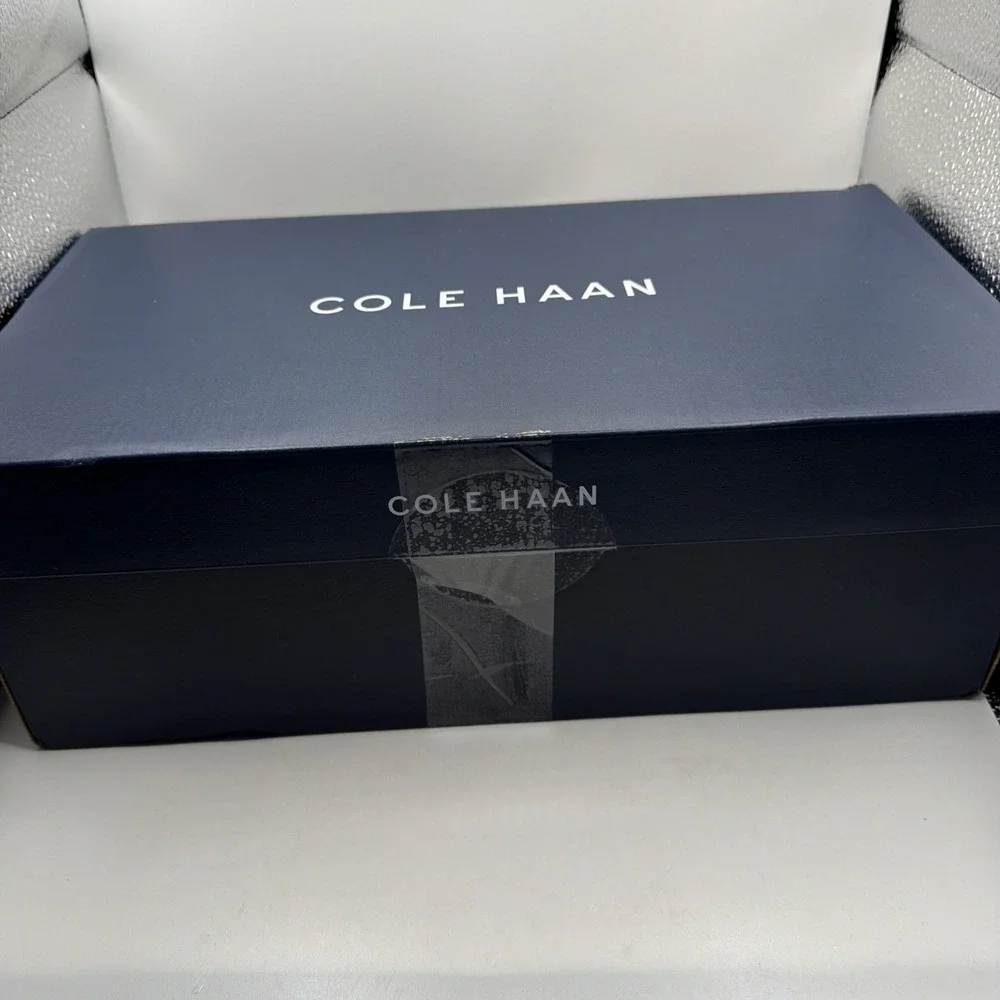 Cole‎ Haan 